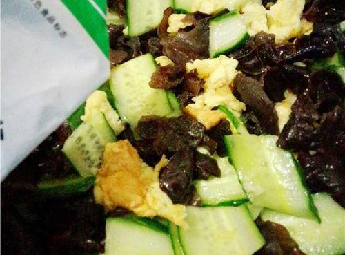 黑瓜就得这么吃,解锁独特风味，尽享地道美味