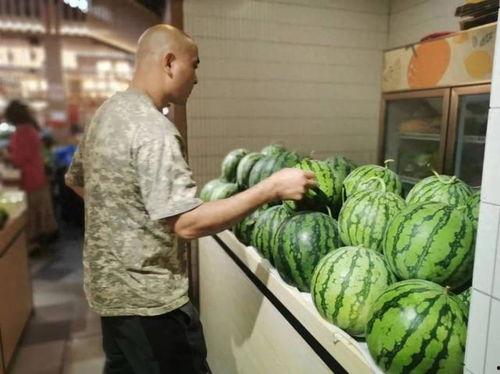 顶思醒吃瓜,揭秘娱乐圈背后的那些事