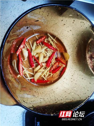 沉浸式水煮吃瓜,水煮瓜果的味蕾盛宴